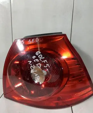 Volkswagen Golf V Rear/tail lights 1K6945096E