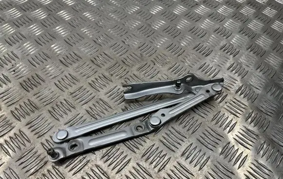 Lexus GS 300 350 430 450H Tailgate/trunk/boot hinge