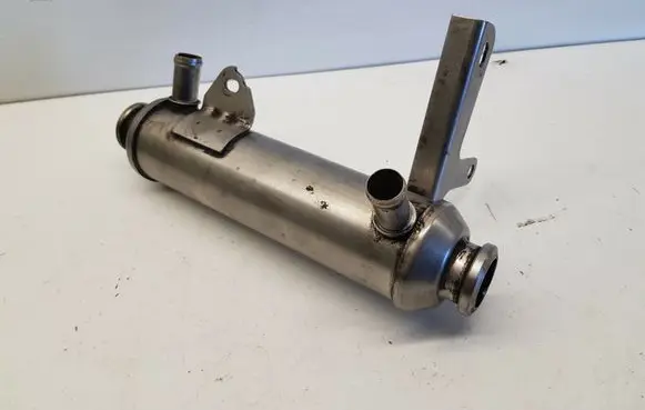 Opel Astra H EGR valve cooler 55203716