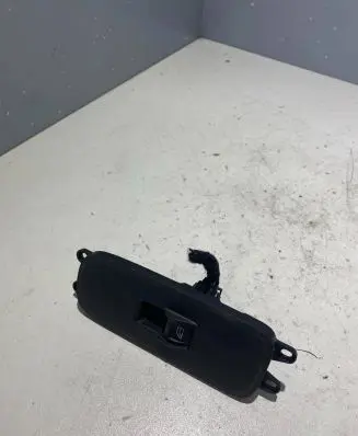 Volvo V50 Electric window control switch 30773214 03453305 01105073270413