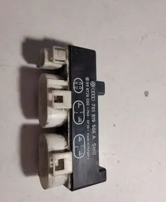 Volkswagen Sharan Coolant fan relay 701919506A 898726000