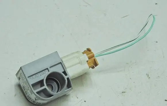 Suzuki SX4 Airbag deployment crash/impact sensor 38930-80J10 40120106 5WK43662