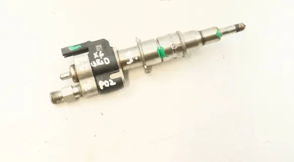 BMW X6 E71 Fuel injector 7585261 13537585261 10181010