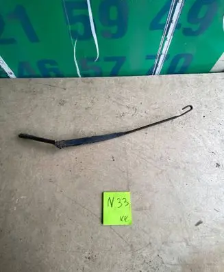 Renault Laguna I Front wiper blade arm