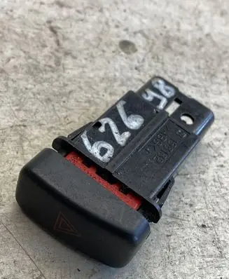 Mazda 626 Hazard light switch 153132