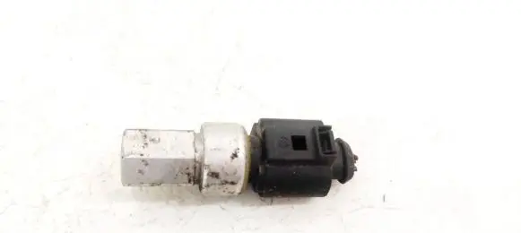 Volkswagen Polo IV 9N3 Air conditioning (A/C) pressure sensor 1J0973703