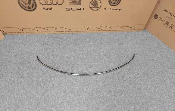 Mini Cooper Countryman R60 Engine hood trim 9803776