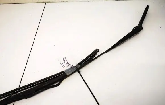 Opel Astra G Front wiper blade arm 90559600