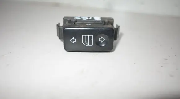 Mercedes-Benz S W220 Electric window control switch A2208213379
