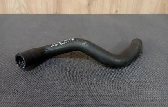 Mercedes-Benz B W246 W242 Engine coolant pipe/hose 2465010258 A2465010258