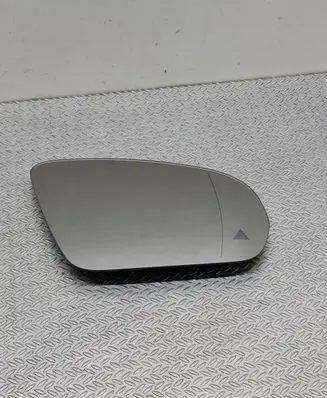 Mercedes-Benz B W247 Wing mirror glass 22480522 20231620