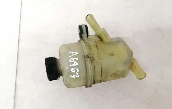 Mazda 323 Power steering fluid tank/reservoir