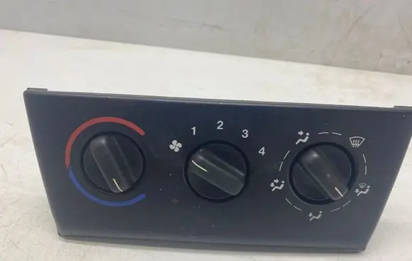 Air conditioning (A/C) radiator (interior)