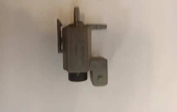 Porsche Cayman 987 Turbo solenoid valve 99660512301