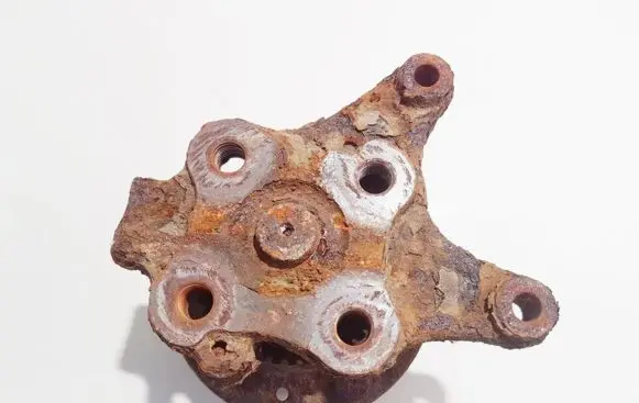 Mazda 6 Stub axle 