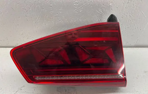 Volkswagen PASSAT B8 Tailgate rear/tail lights 3G9945307 3G9945307N 81880141