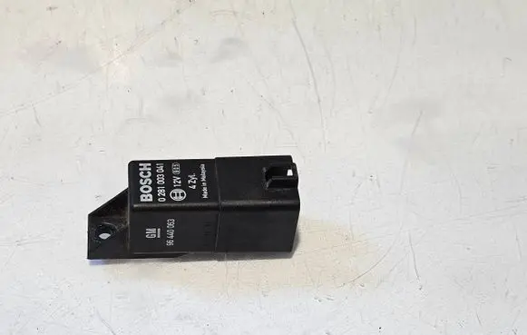 Chevrolet Epica Glow plug pre-heat relay 0281003041