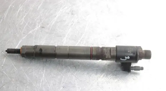 Volvo XC70 Fuel injector 31272690 0445116016