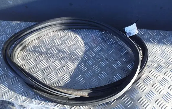 Lancia Delta Loading door rubber seal (on body) 