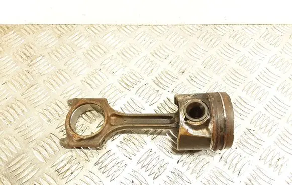 Volvo V60 Piston with connecting rod 81L123