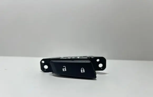 Chevrolet Orlando Central locking switch button 202007556