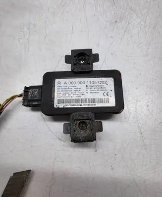 Mercedes-Benz C W205 Tire pressure control unit A0009001105Q02
