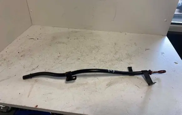 BMW 5 E39 Oil level dip stick 7786015