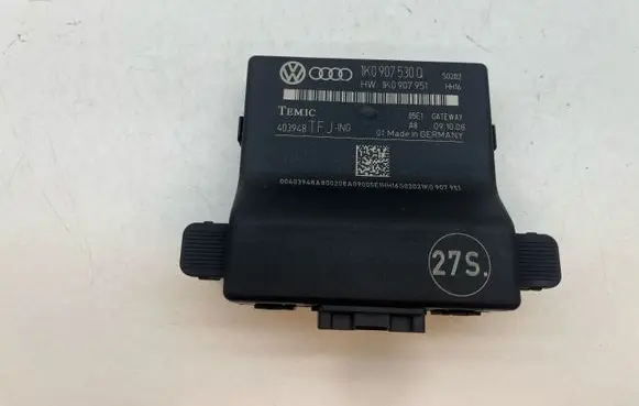 Audi A3 S3 8P Gateway control module 1K0907530Q 1K0907951