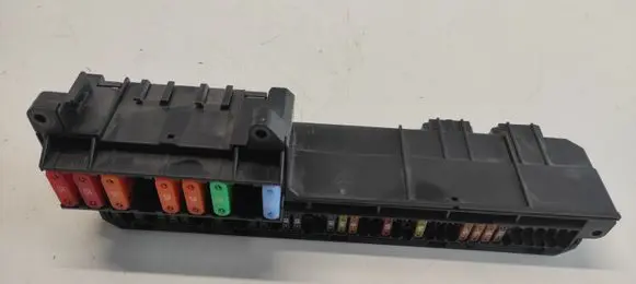 BMW 5 E60 E61 Fuse module 6114 695733002 18917