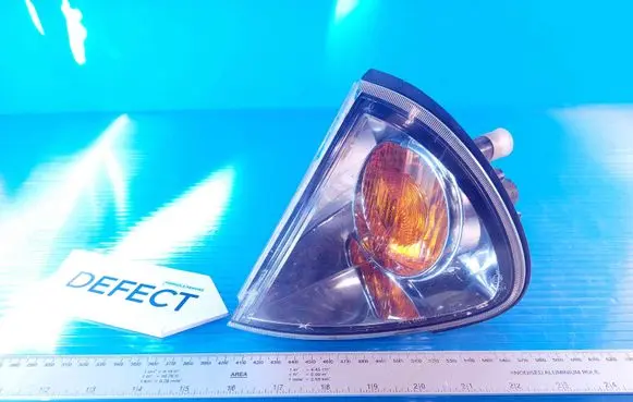 Toyota Avensis T220 Front indicator light 8152005030