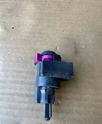 Porsche Macan (95B) Brake pedal sensor switch 4F0945459B