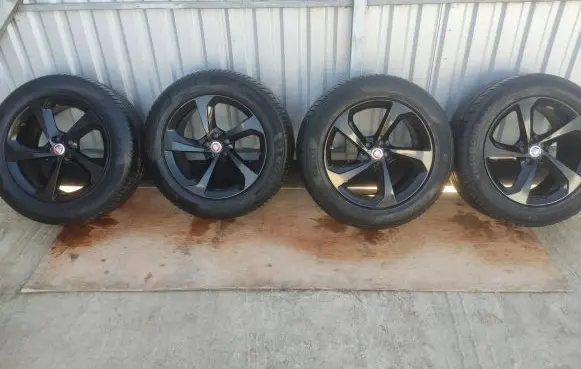 Jaguar F-Pace R19 alloy rim HK8M1007LA