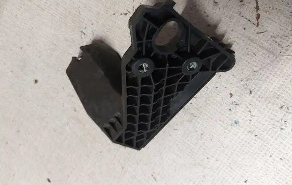 Skoda Karoq Headlight/headlamp mounting bracket 57A804593