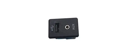 Nissan Qashqai AUX in-socket connector 795405004
