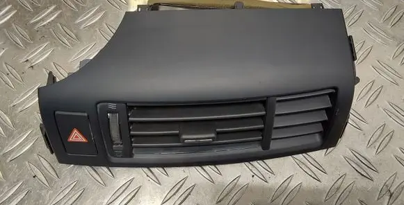 Toyota Verso Dash center air vent grill 556700F060 556700F030
