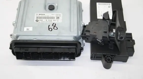 BMW 3 E92 E93 Engine ECU kit and lock set 8510221