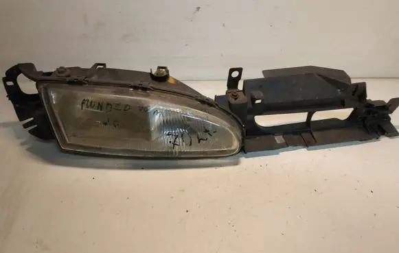 Ford Mondeo MK I Headlight/headlamp