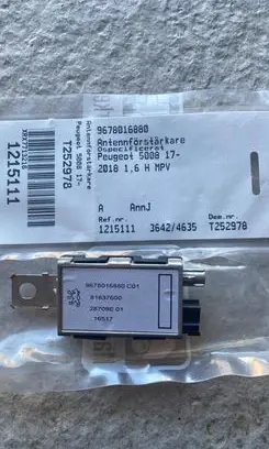Peugeot 5008 Aerial antenna amplifier 9678016880 1215111 36424635