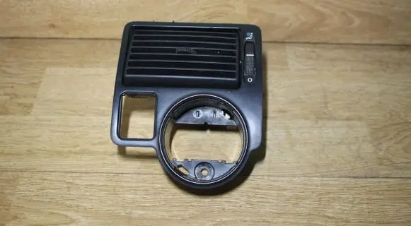 Volkswagen Golf IV Dash center air vent grill 1J1815715