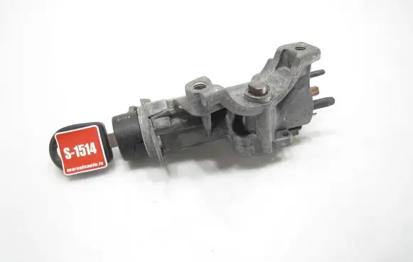 Volkswagen PASSAT B5 Ignition lock 4B0905851A