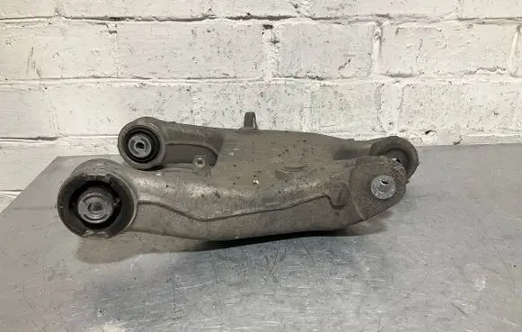 BMW 5 F10 F11 Rear upper control arm/wishbone 6794875