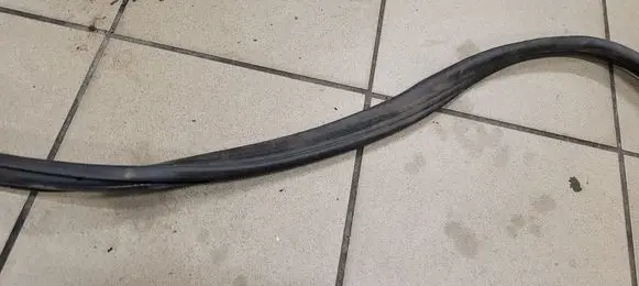 Opel Zafira A Rear door rubber seal (on body)