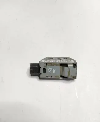 Nissan X-Trail T30 Airbag deployment crash/impact sensor FB8H3031070683