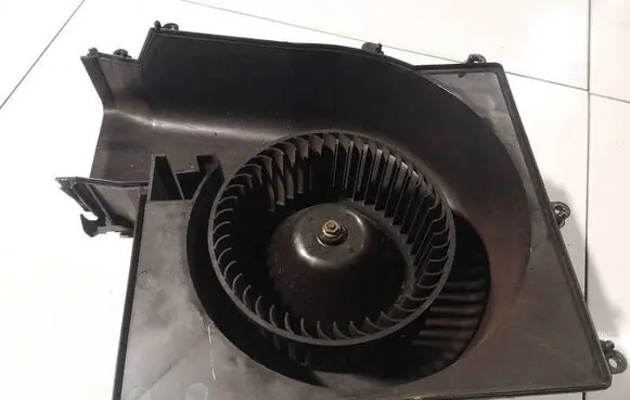 Nissan Primera Heater fan/blower
