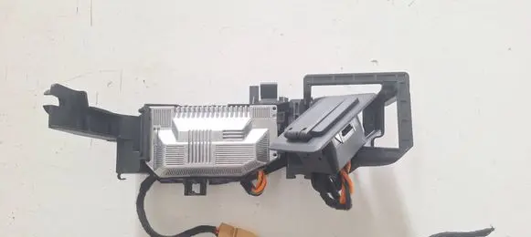 Seat Leon IV Voltage converter inverter 3F0907155