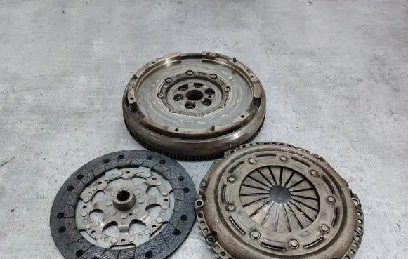 Peugeot 3008 I Dual mass flywheel 