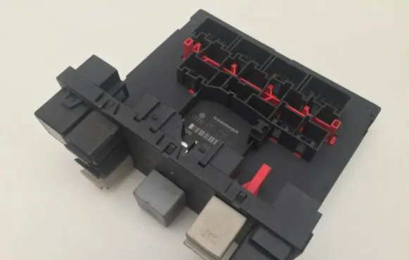 Volkswagen PASSAT B6 Comfort/convenience module 3C0937049H