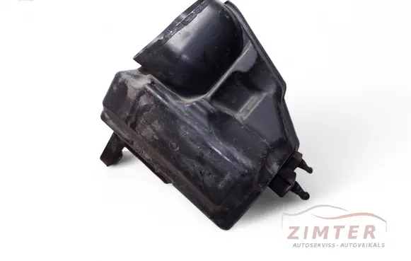 Infiniti FX Air filter box 1CB0A