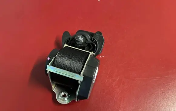 BMW X1 U11 Roof seat belt 6959454 s5695945403