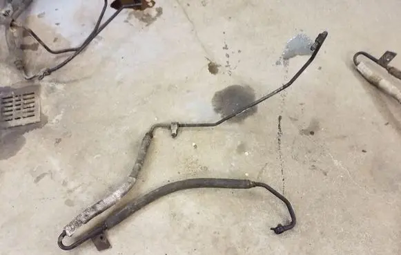 Volkswagen Sharan Power steering hose/pipe/line
